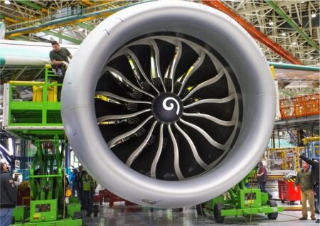 Чем больше проблем у Boeing, тем выше акции GE Aerospace