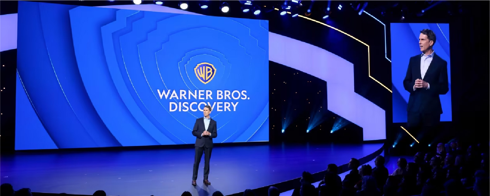 Акции Warner Bros Discovery взлетели в ожидании возможной сделки с Comcast