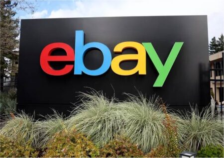 Акции eBay (EBAY) выросли на фоне интеграции с Facebook Marketplace